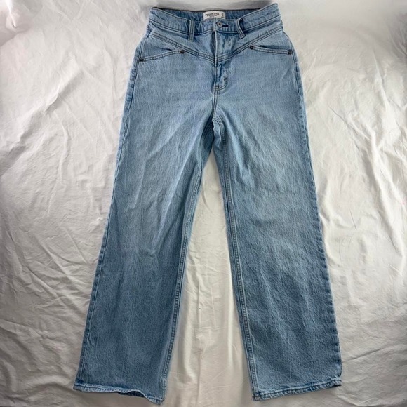 Abercrombie & Fitch Denim - Abercrombie & Fitch The 90's Relaxed High Rise Jeans Sz 27 / 4S